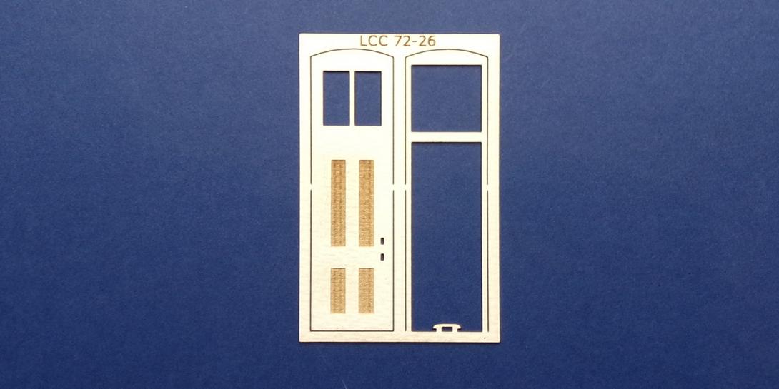 LCC 72-26 O gauge single square door with transom type 1 Single square door with transom type 1.